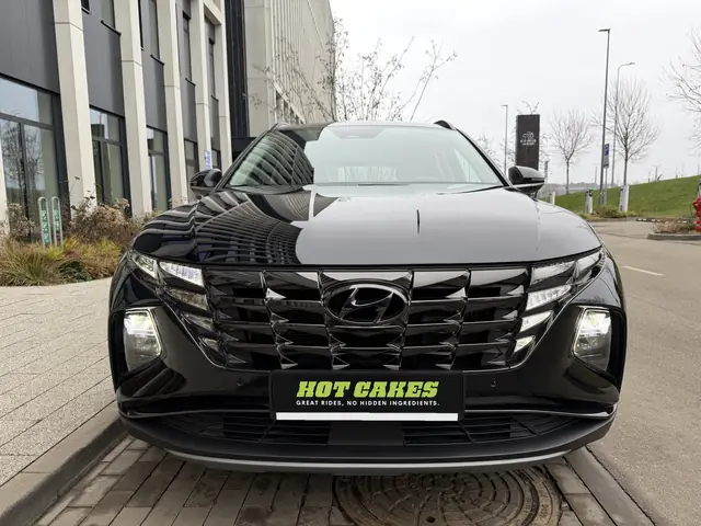 Hyundai Tucson Plug-in, priekis tiesiai