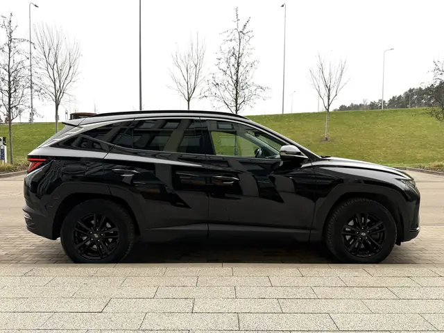 Hyundai Tucson Plug-in iš kito šono